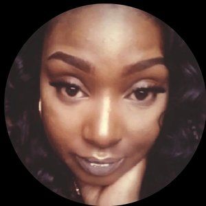 Meet your Posher, Deneisha